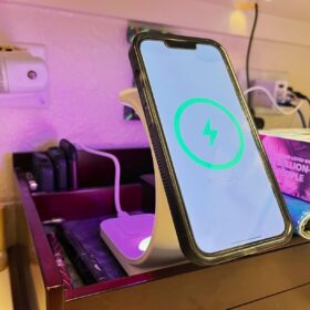 Eclipse PowerDock - 3-in-1 RGB Magnetic Wireless Charger photo review